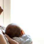 डिलीवरी के बाद ब्लीडिंग: कारण, अवधि और देखभाल के उपाय