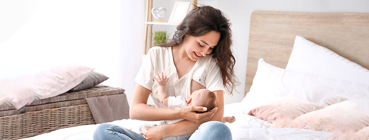 Types of Breastfeeding Positions You and Baby Will Love