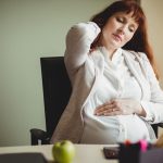 प्रेगनेंसी में गैस बनने पर क्या खाएं: स्वस्थ आहार और घरेलू उपाय